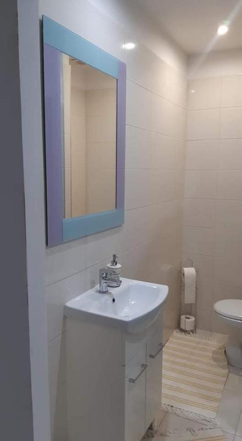 Szoba Konyha Lakas Komárno Zewnętrze zdjęcie